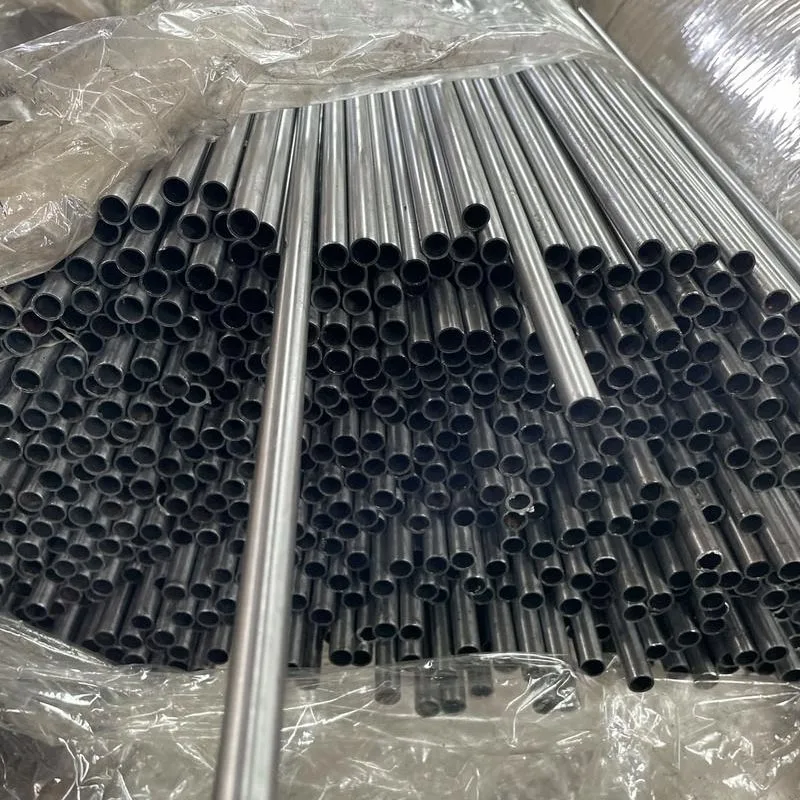 ニッケル合金熱間押出継目無管